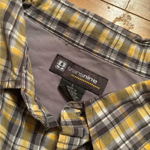 Vintage Y2K Transnine skate button up L - Picture 3 of 4